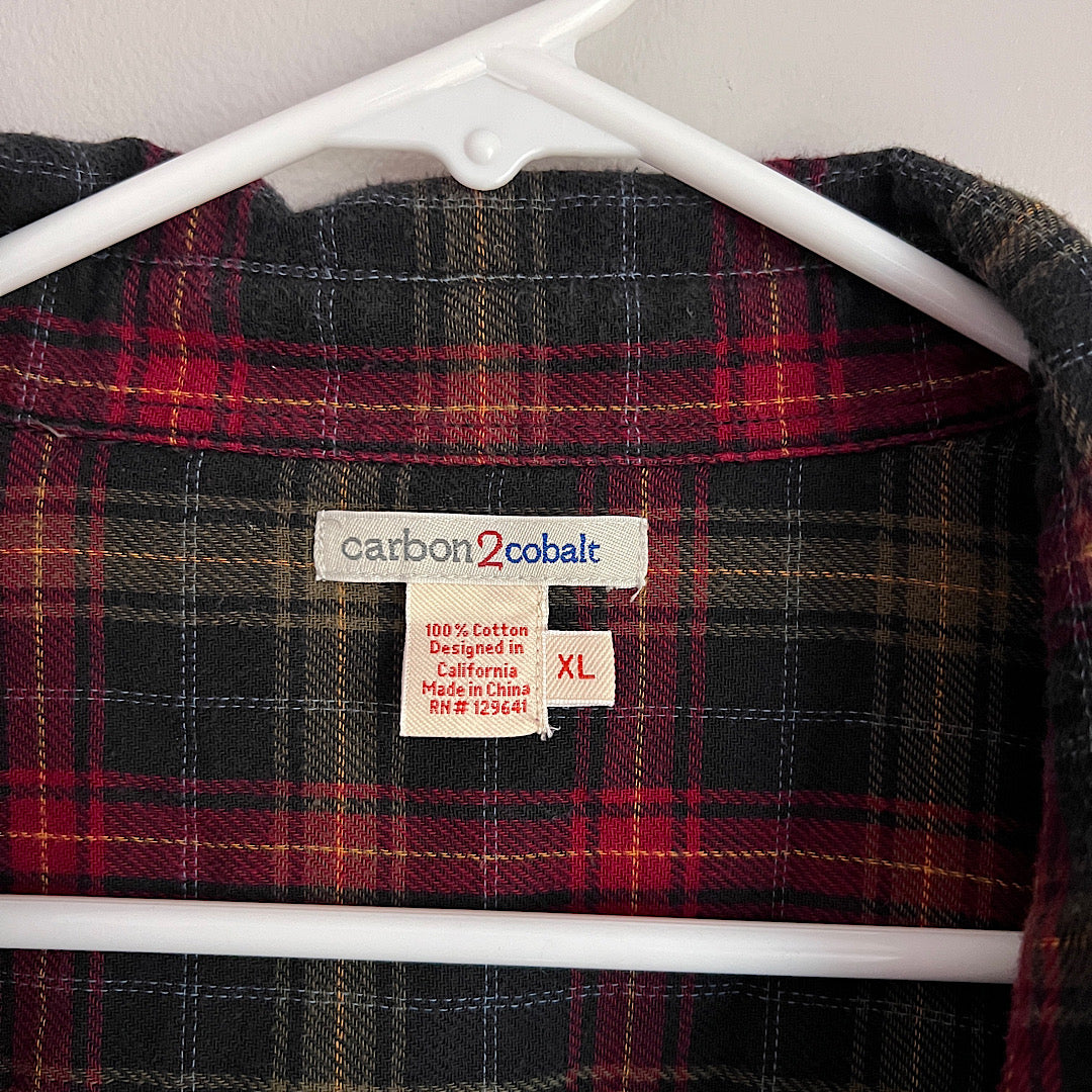 Carbon2Cobalt Plaid Button Up Shirt