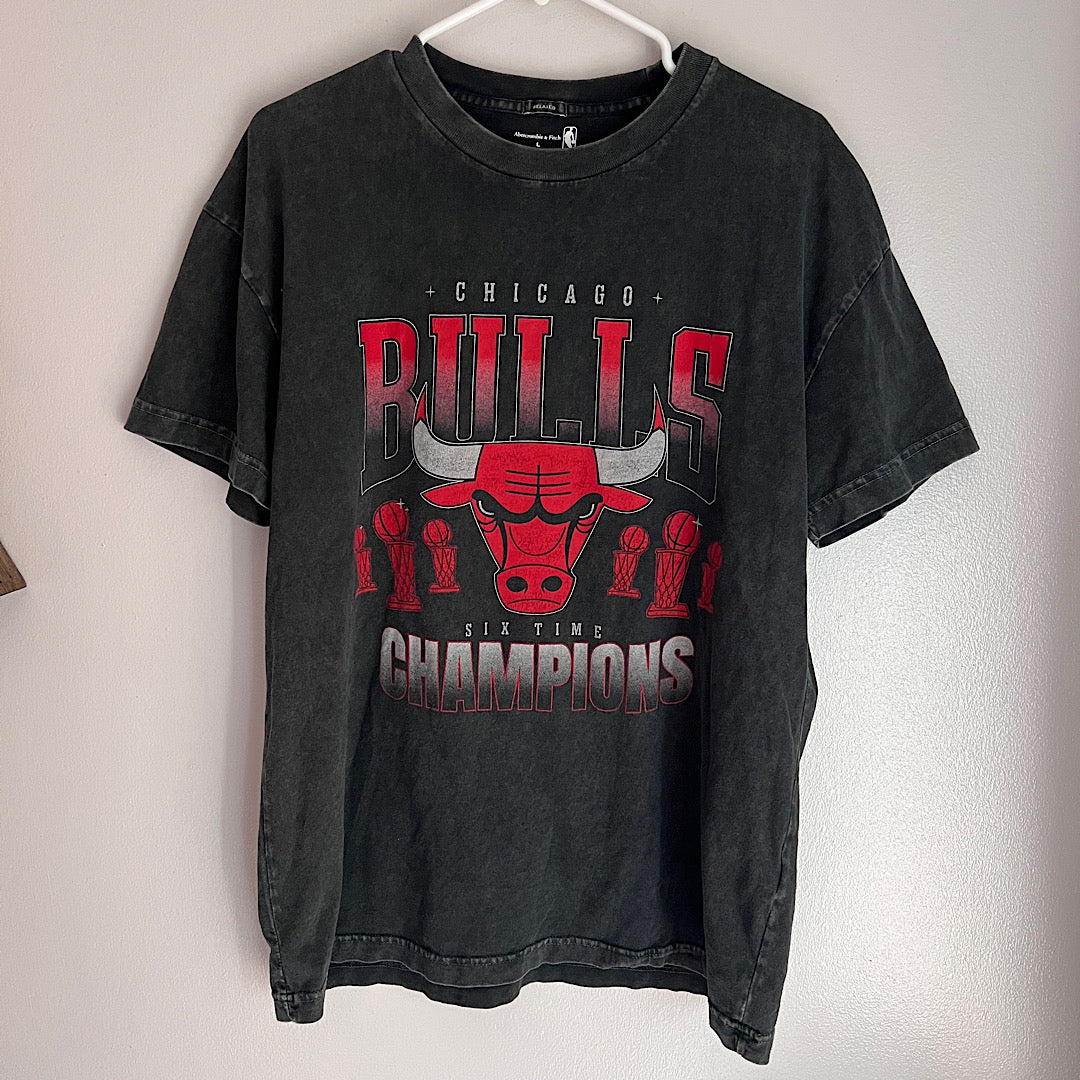 A&F Bulls Vintage Style Graphic Tee