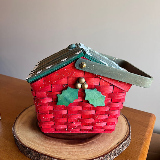 Vintage Snowy House Wicker Basket Decor