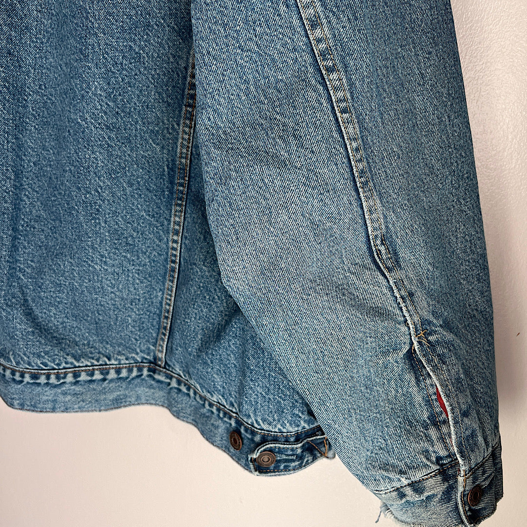 Vintage Levi's Plaid Lined/Quilted Sleeves Denim Jacket Standard Trucker