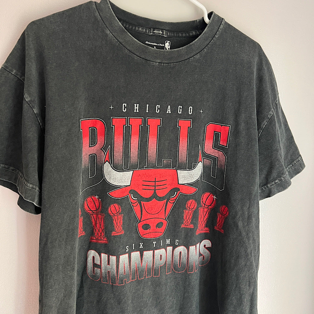 A&F Bulls Vintage Style Graphic Tee