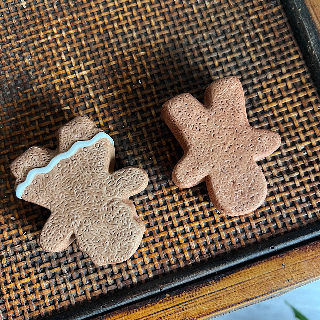 Vintage Gingerbread Salt & Pepper Shakers