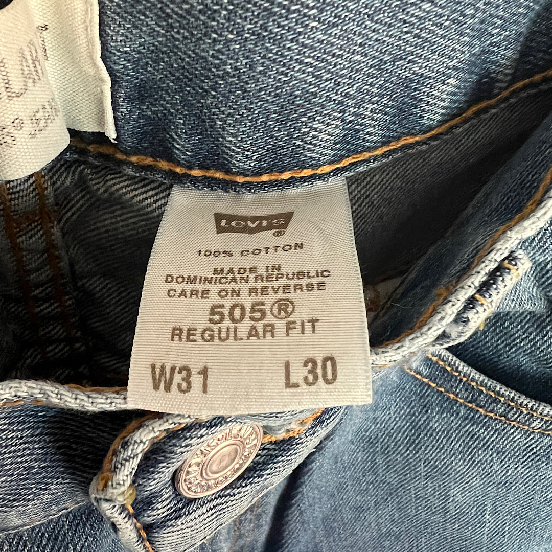 Vintage '03 Levi's 505 Regular Fit 31x30 Men's Jeans