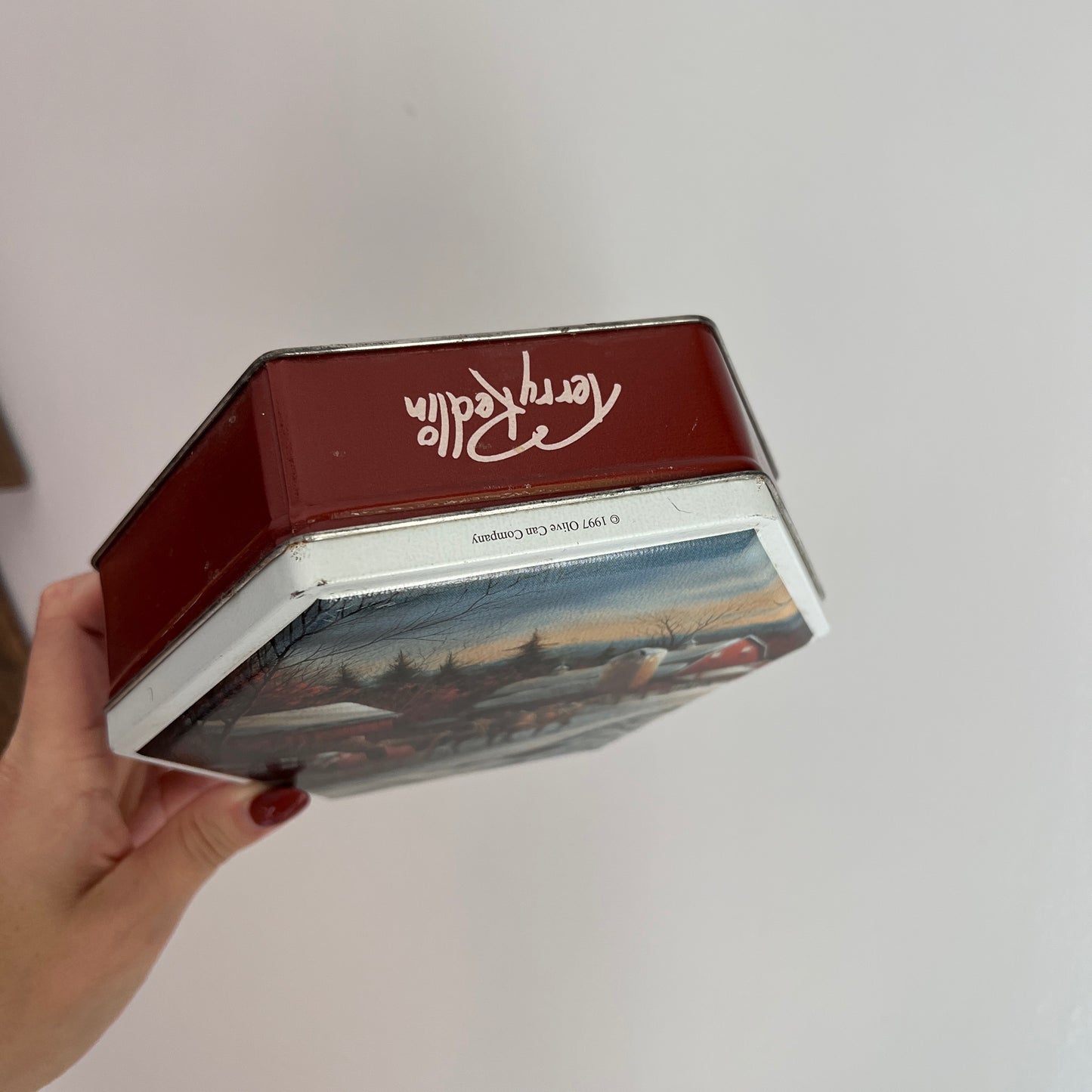 Vintage Terry Redlin 1997 Coming Home Hexagon Tin