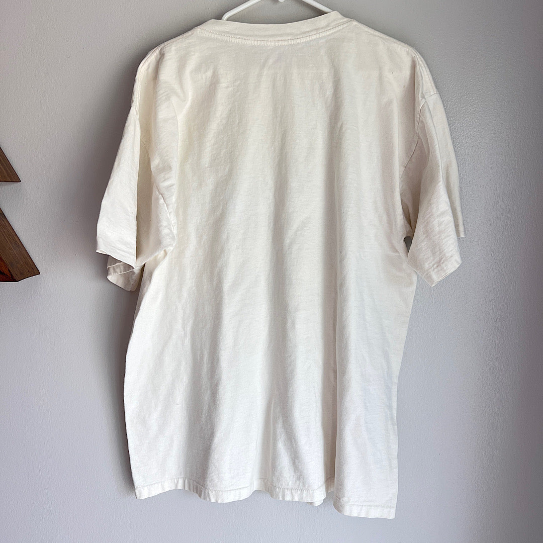 Vintage Bald Eagle Wolf Wildlife Minnesota T-Shirt