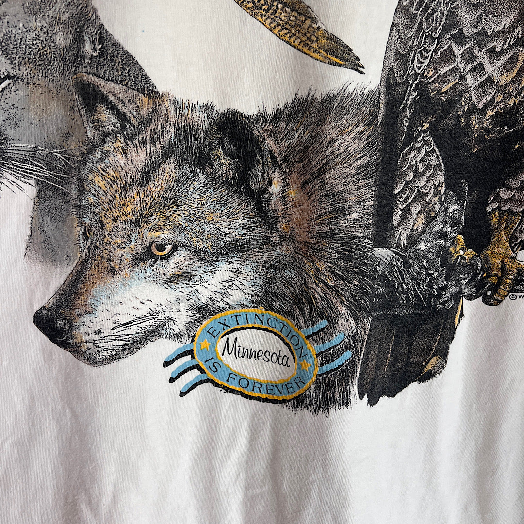 Vintage Bald Eagle Wolf Wildlife Minnesota T-Shirt
