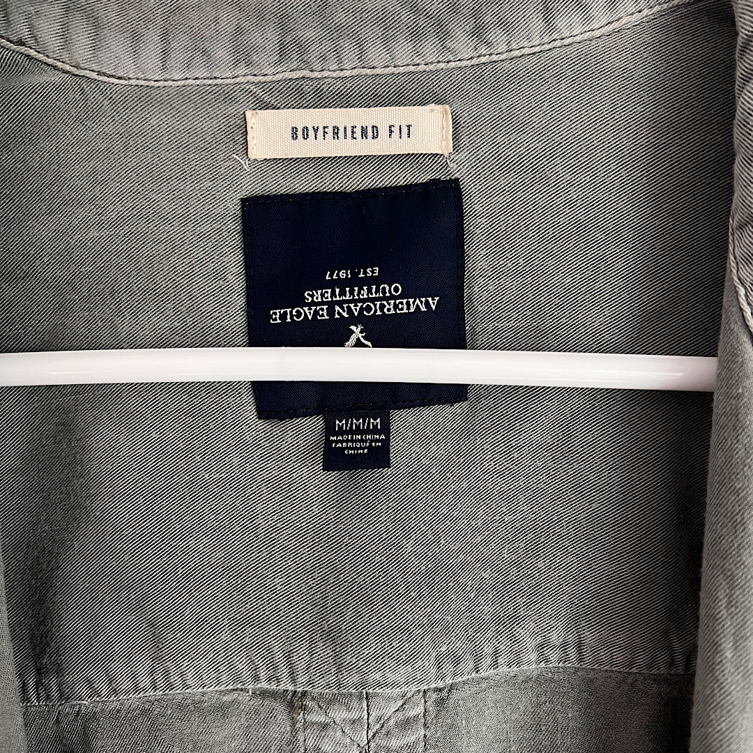 American Eagle Soft Button Up