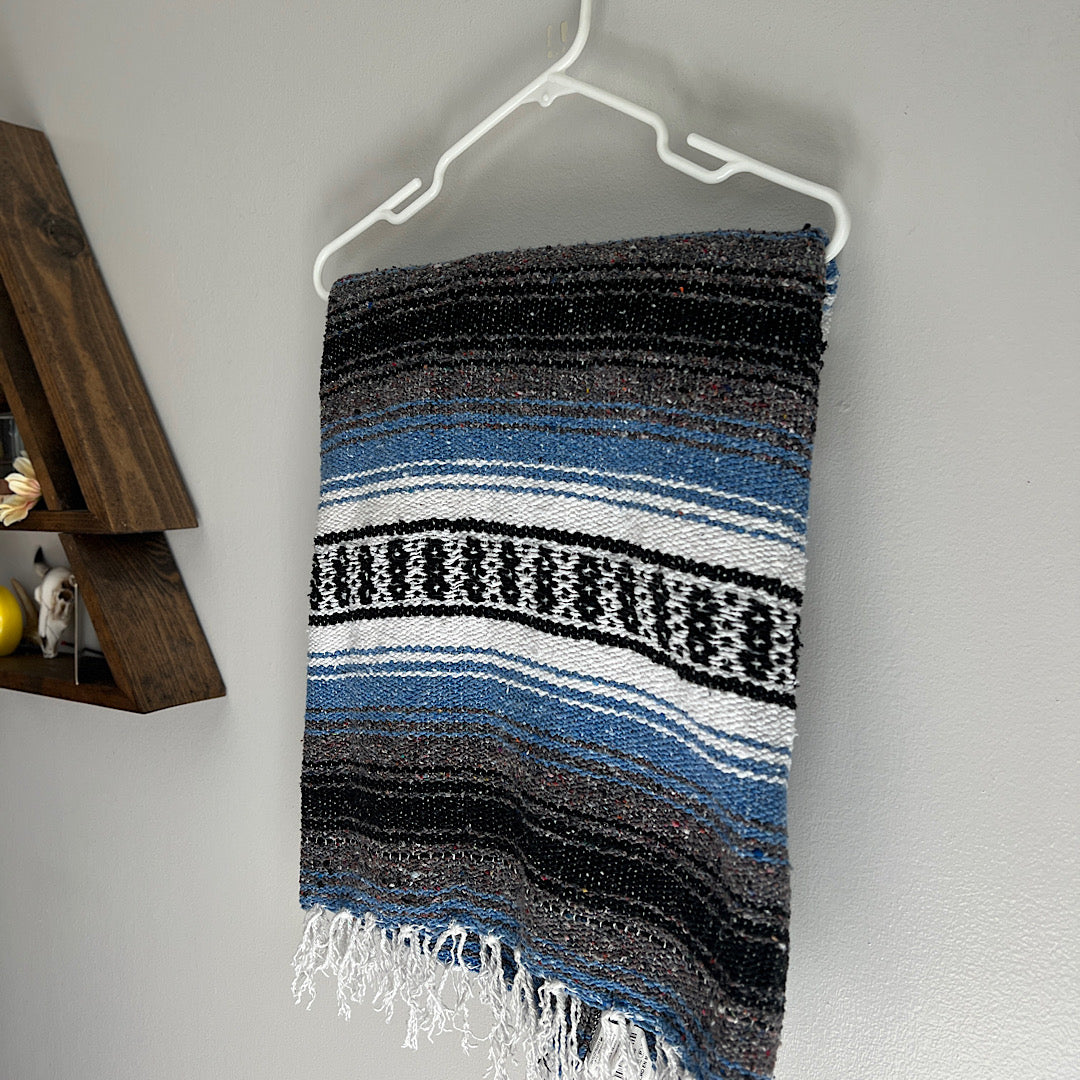 Mexican Style Throw Blanket (40x60in)