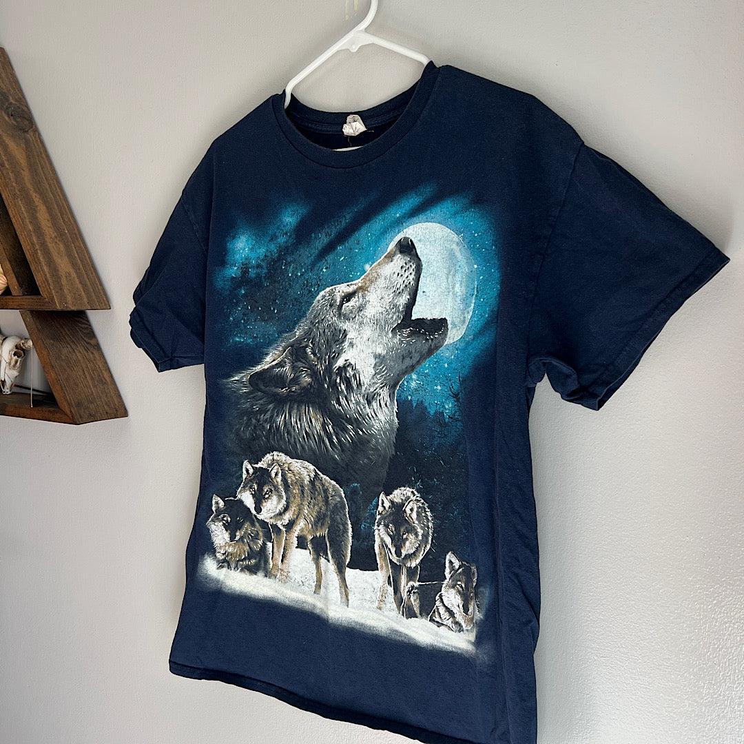 Vintage Wolves Wildlife T-Shirt