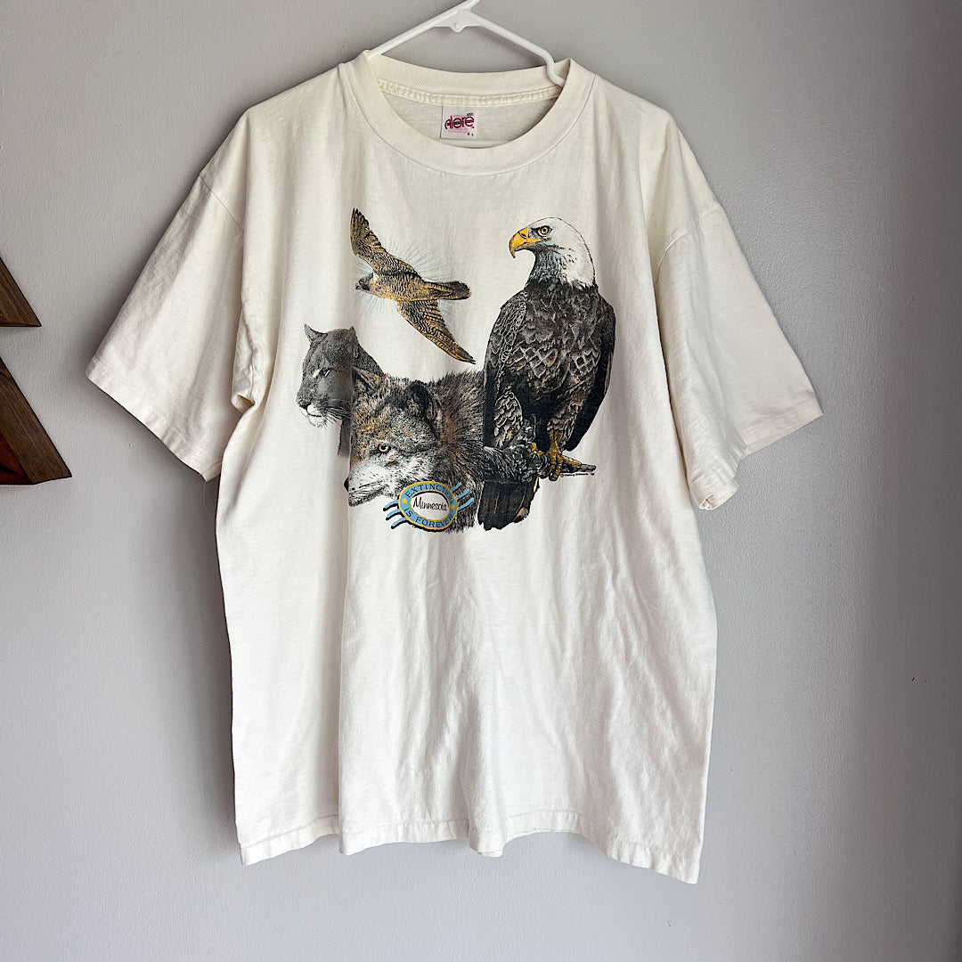 Vintage Bald Eagle Wolf Wildlife Minnesota T-Shirt