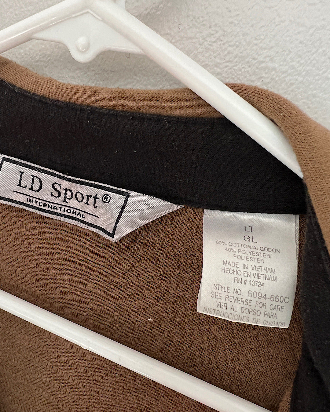 90's Vintage LD Sport Pullover Sweatshirt