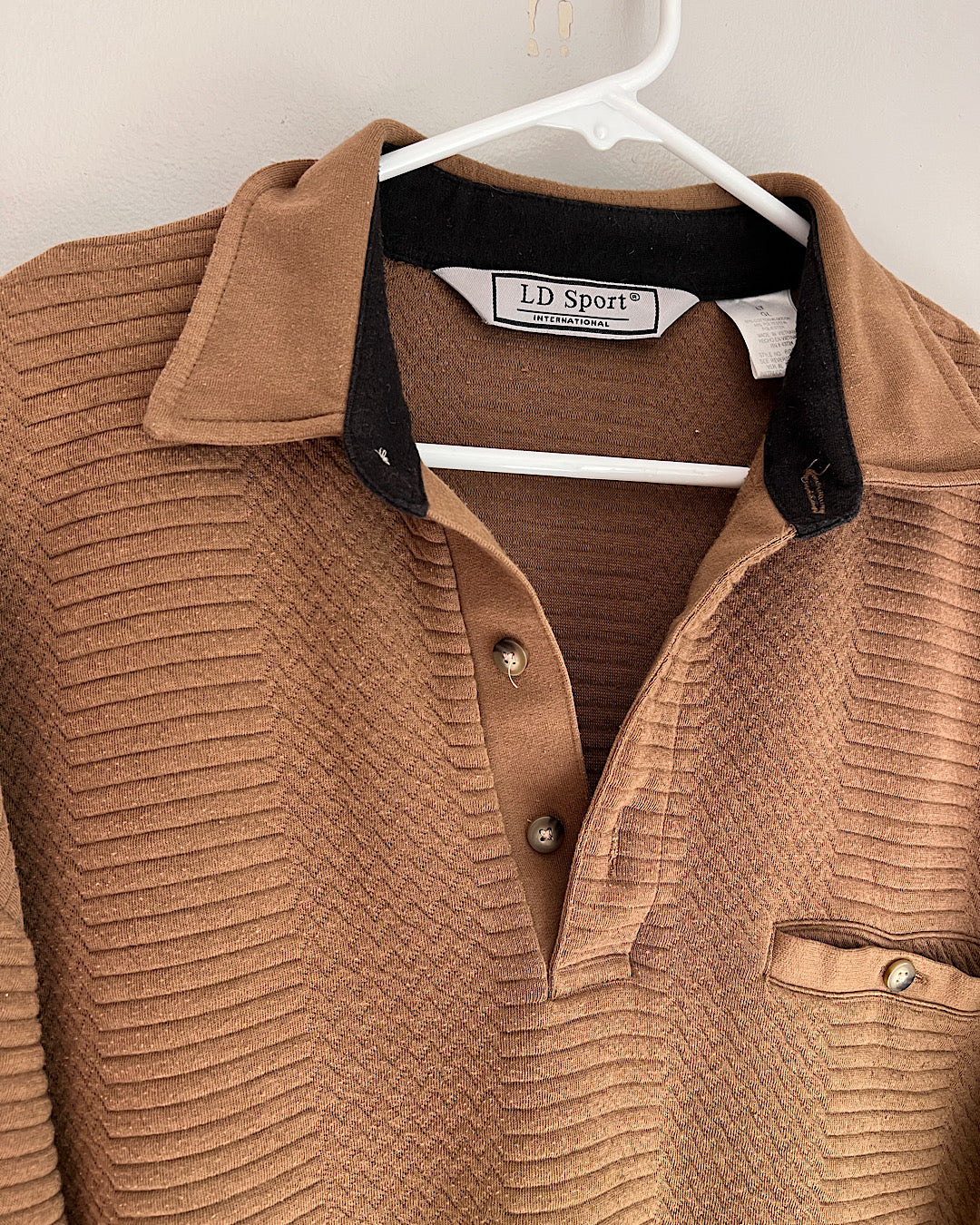 90's Vintage LD Sport Pullover Sweatshirt
