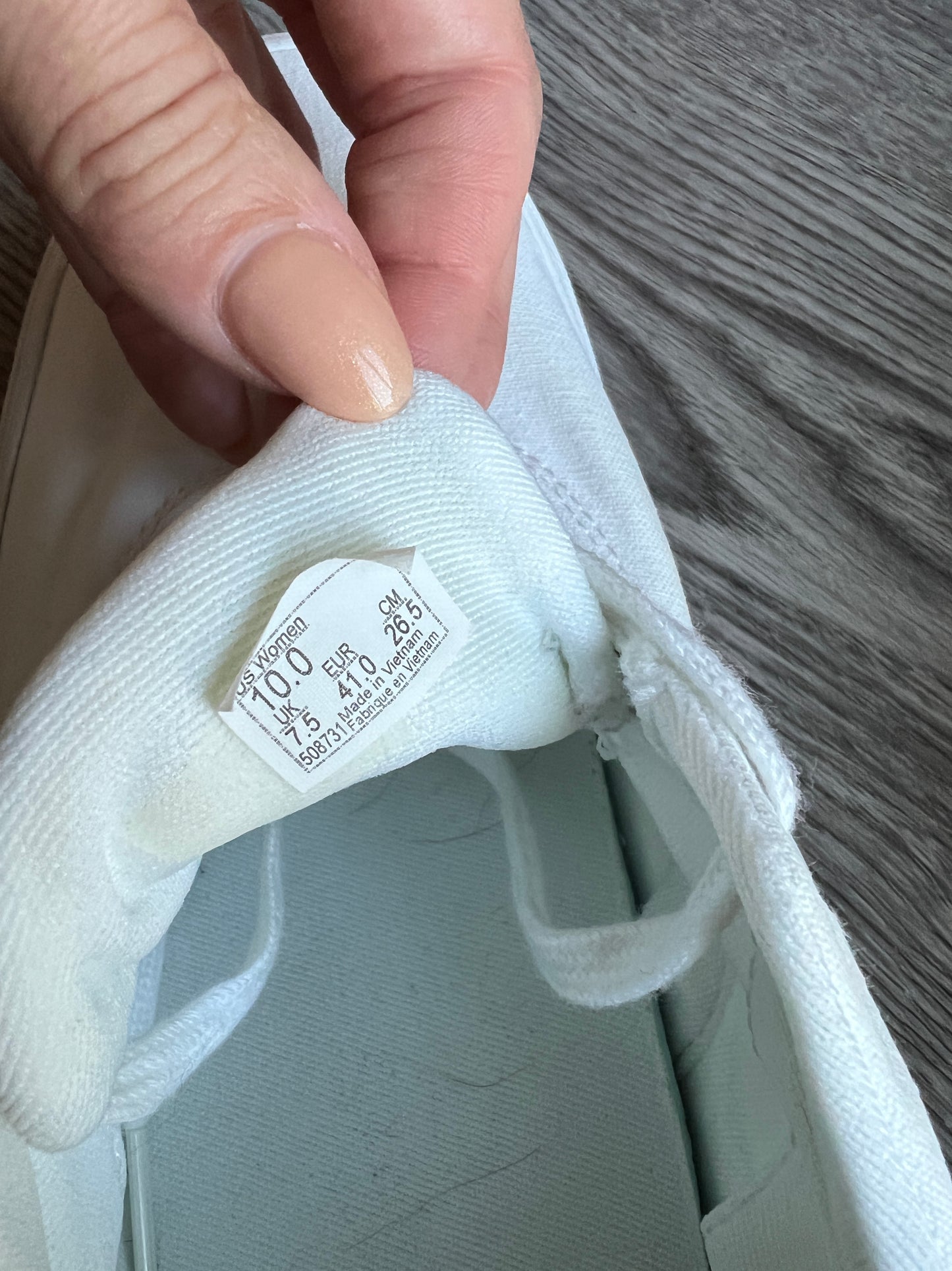 Vans Authentic All White (men's 8.5, women's 10)