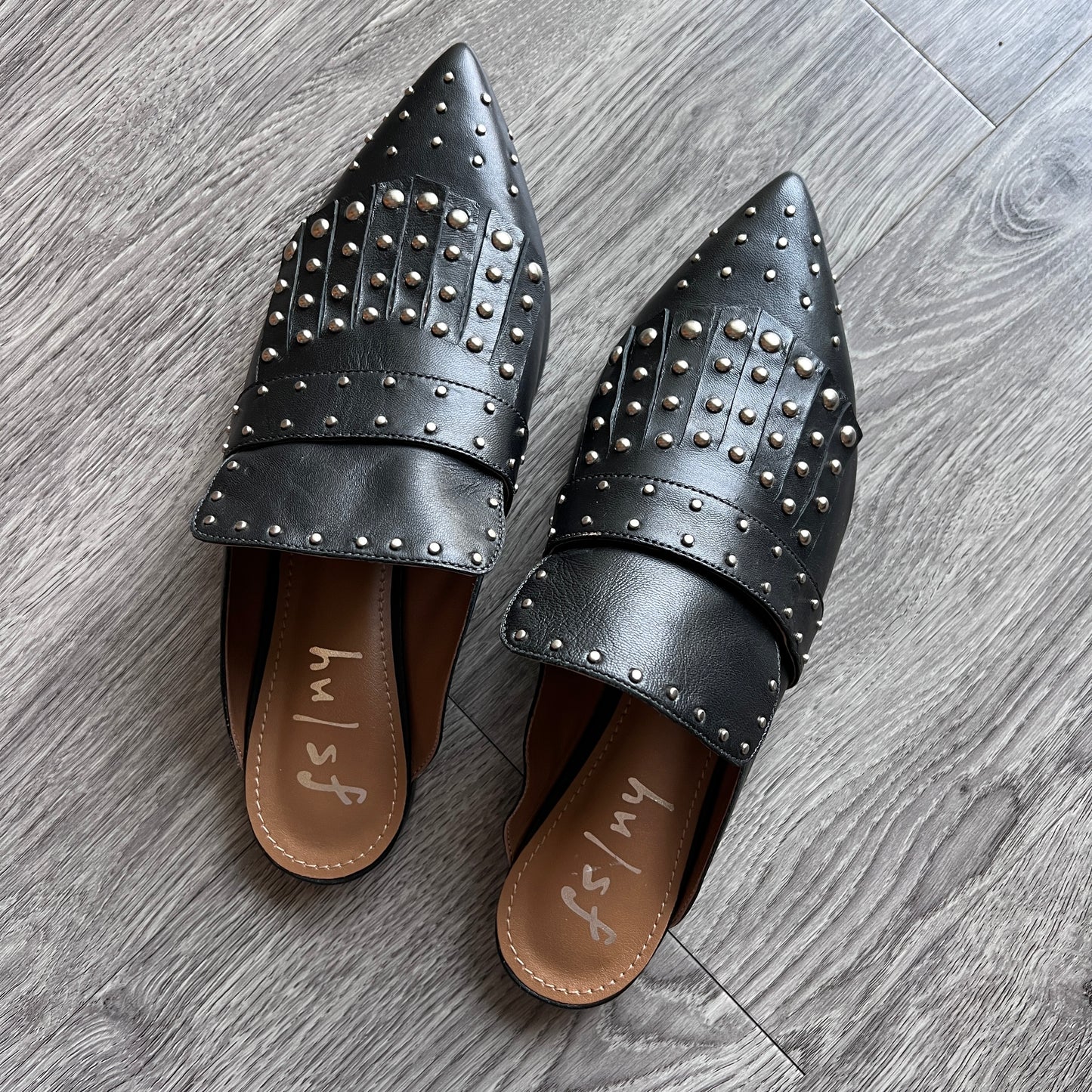 French Sole (FS/NY) Studded Pointed Toe Slip On Leather Shoes (9)
