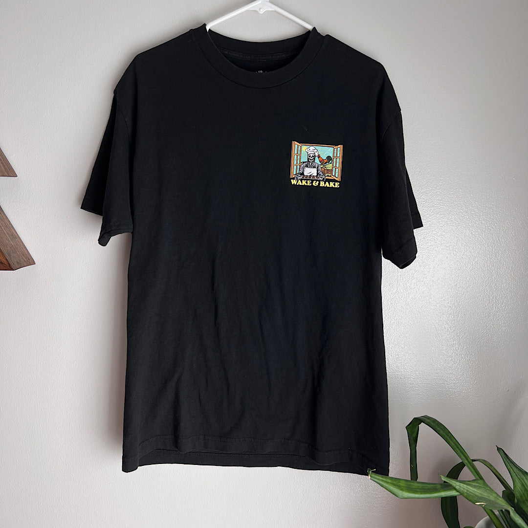 Wake & Bake Skull Graphic T-Shirt