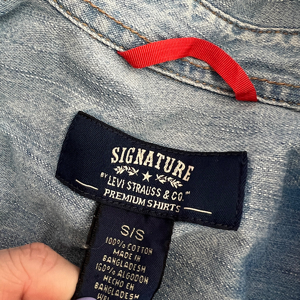 Levi's Denim Button Up Shirt