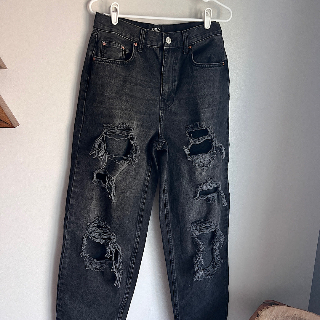 BDG Urban Outfitters High Rise Baggy Distressed Black Jeans (29)