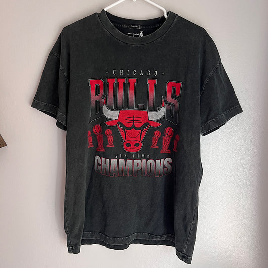 A&F Bulls Vintage Style Graphic Tee