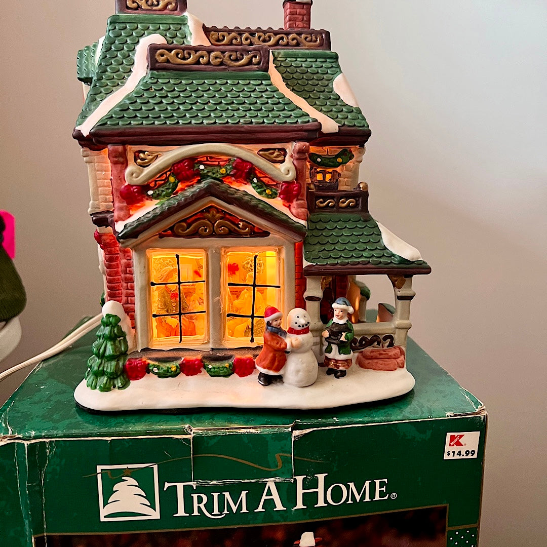 Vintage Trim a Home Ceramic Country House Christmas Village Lighted House