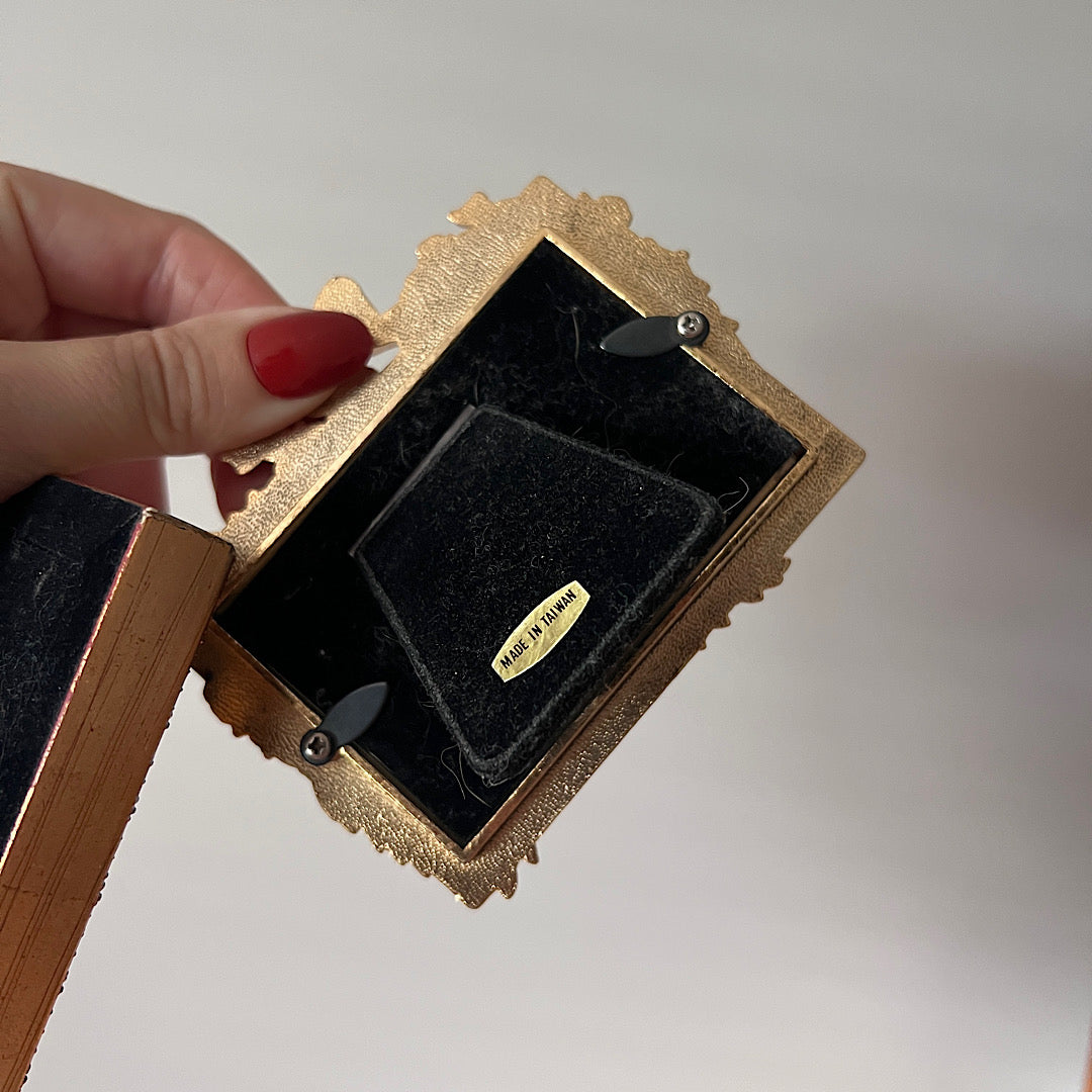 Vintage Mini Gold Frames (set of 2)