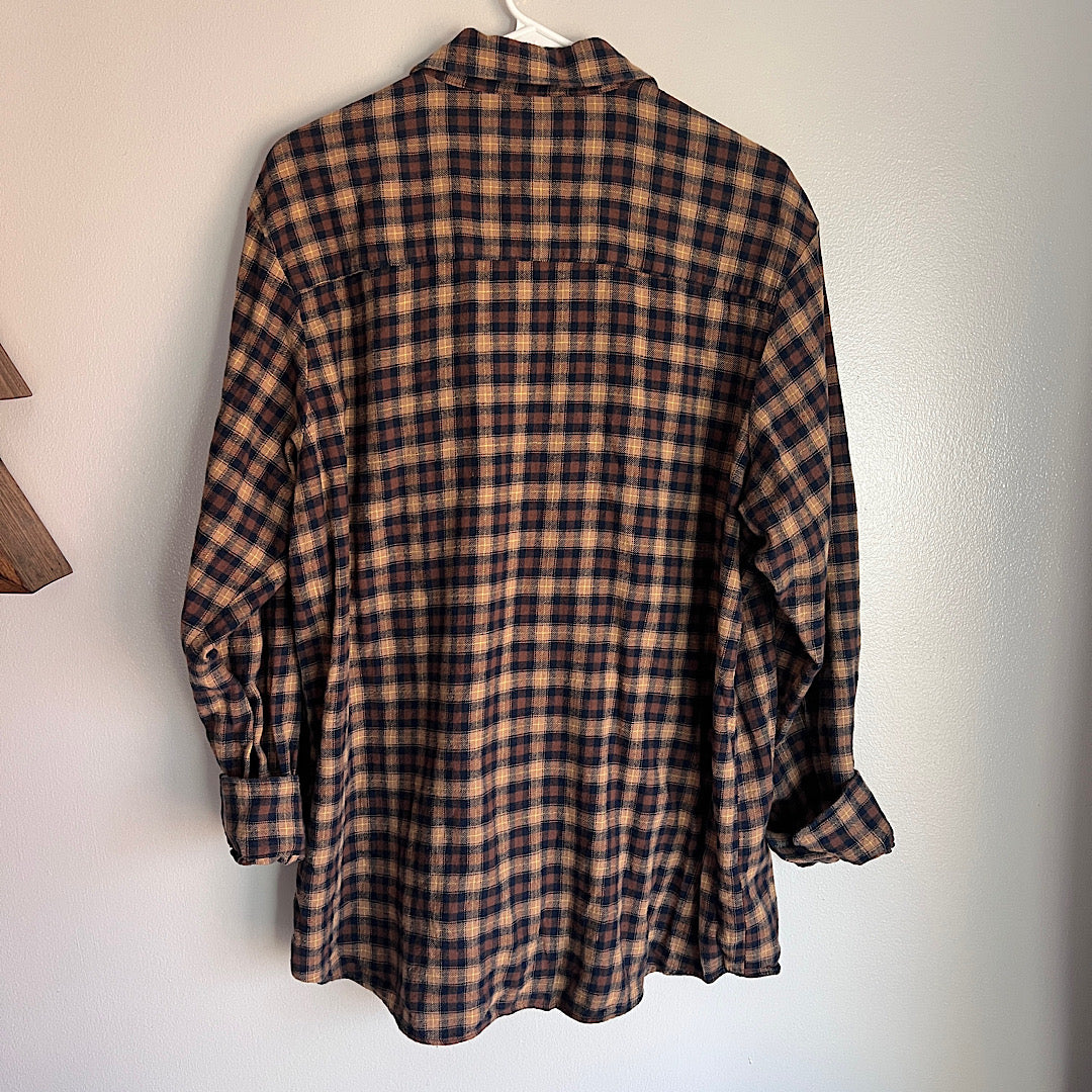 Club Room Plaid Flannel Button Down Shirt