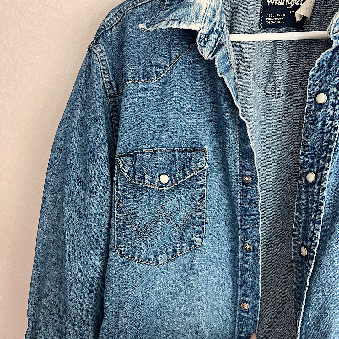 Vintage Wrangler Pearl Snap Denim Button Up