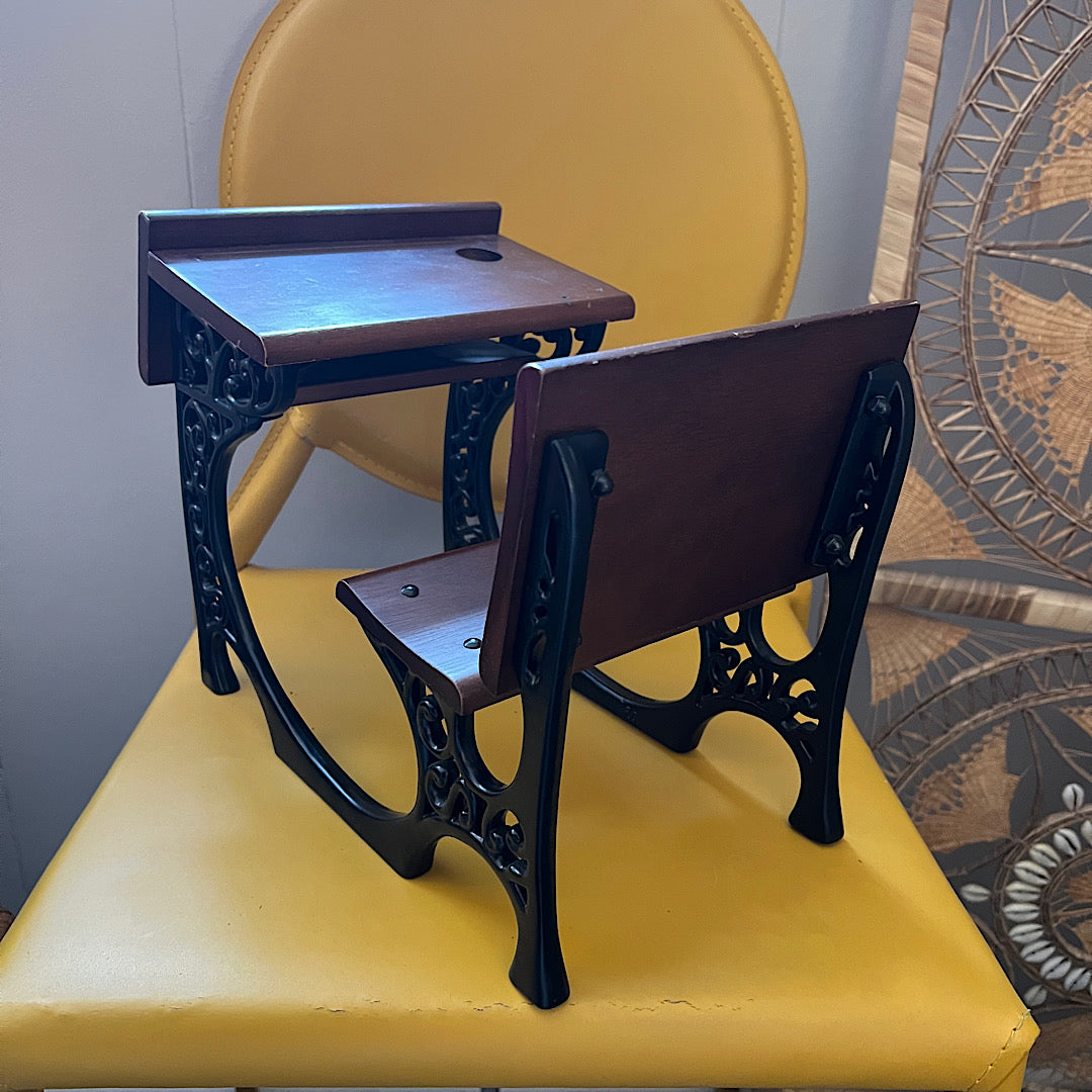 Vintage American Girl Doll Samantha School Desk
