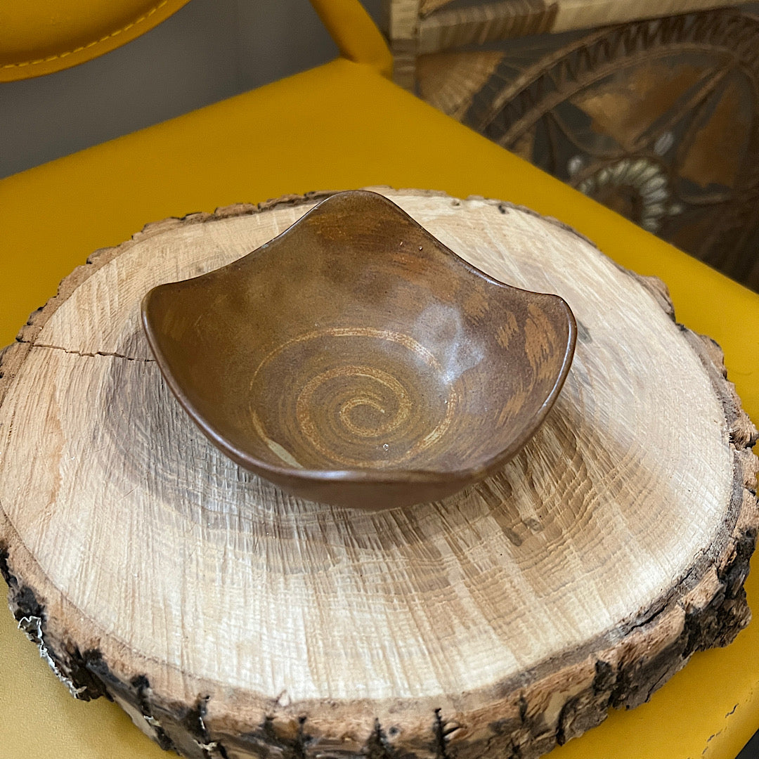 Vintage & Secondhand Home Decor | Online Thrift Store | Minny