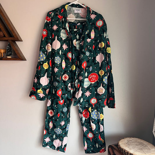 Old Navy Flannel Christmas Ornaments Pajamas Set