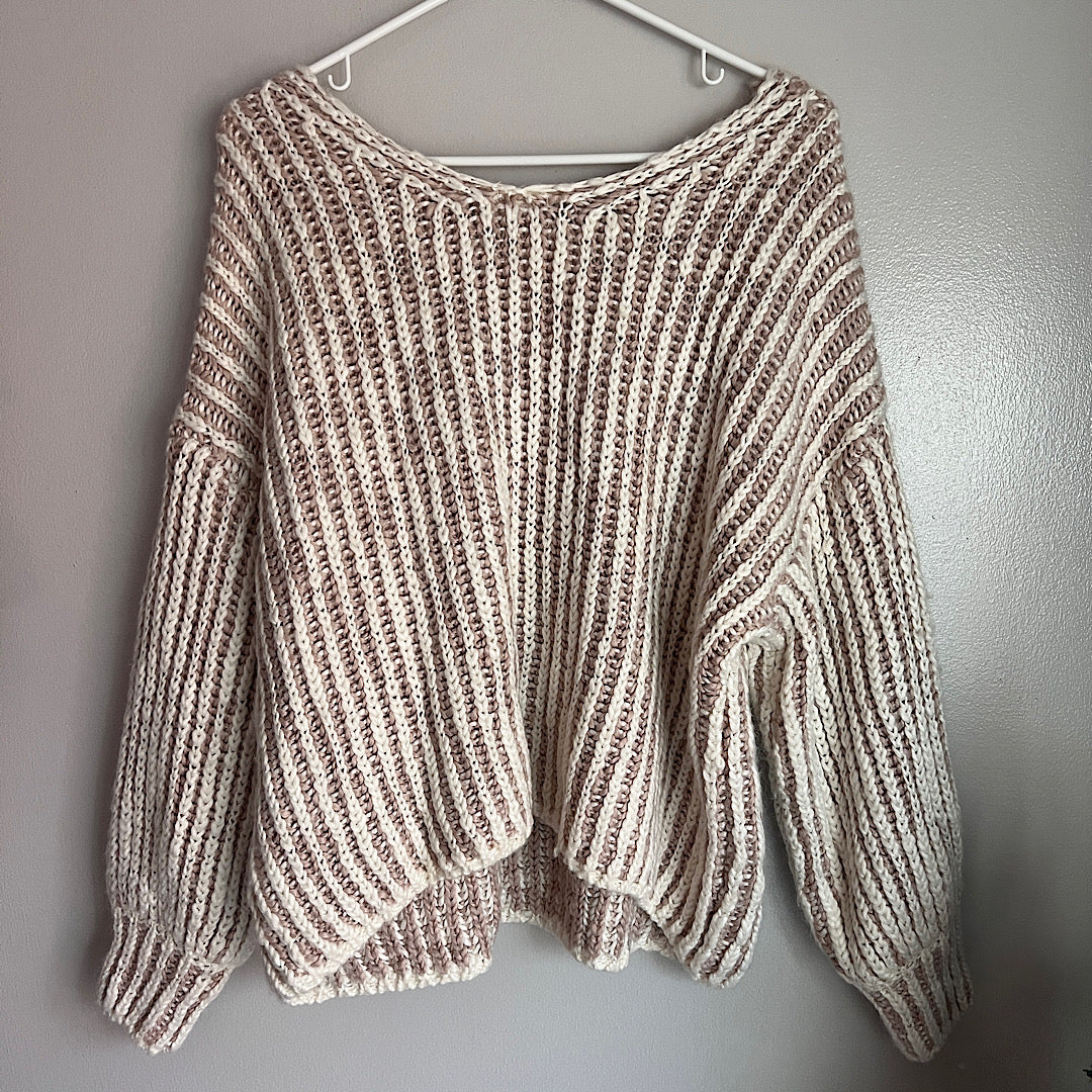 POL 2-toned Knit Cropped Sweater