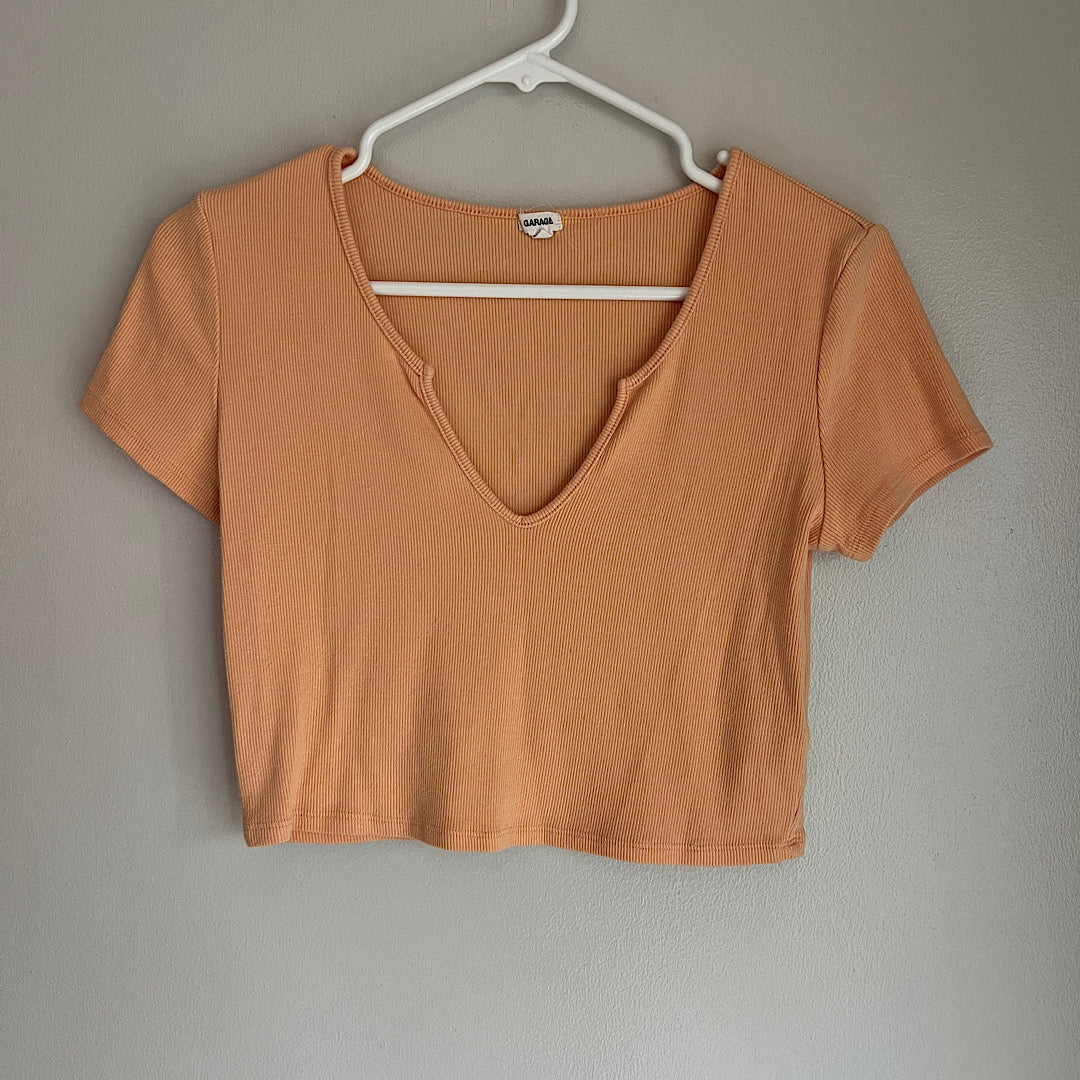 Garage Peach V Neck Stretchy Cropped Tee