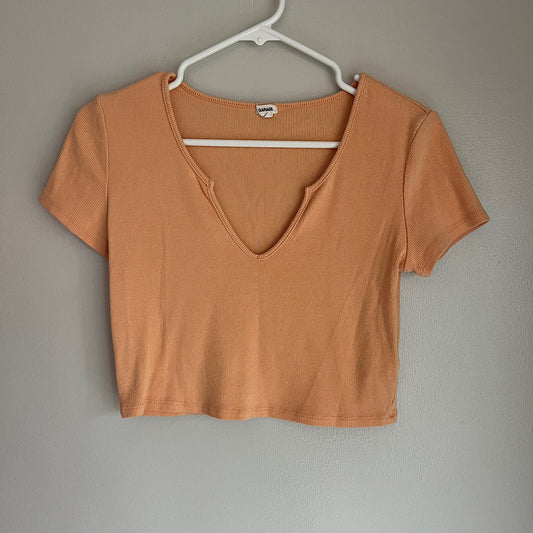 Garage Peach V Neck Stretchy Cropped Tee
