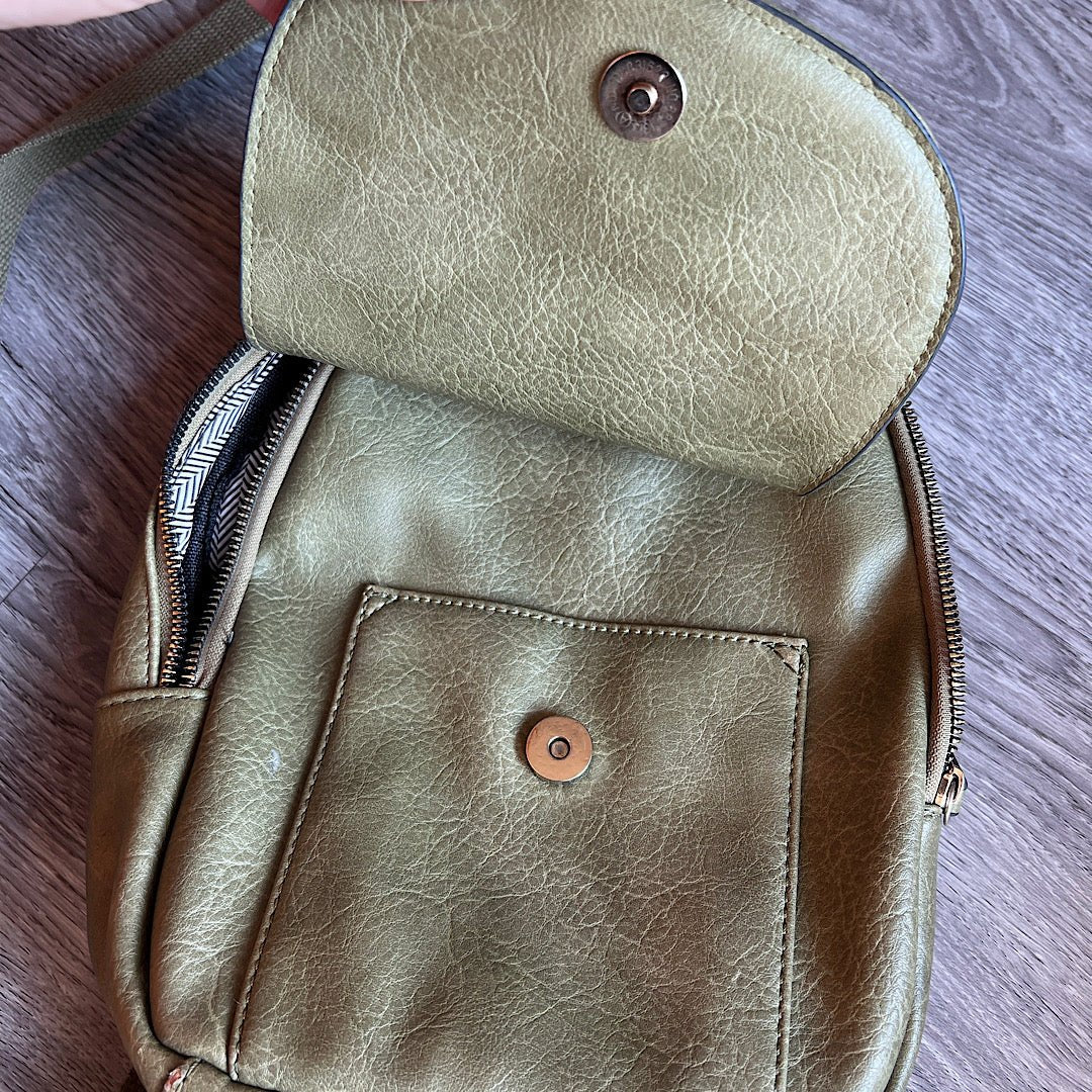 Green Leather-Like Crossbody Bag/Purse