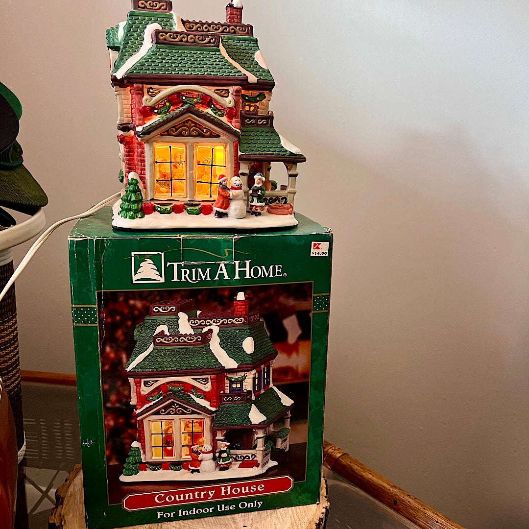 Vintage Trim a Home Ceramic Country House Christmas Village Lighted House