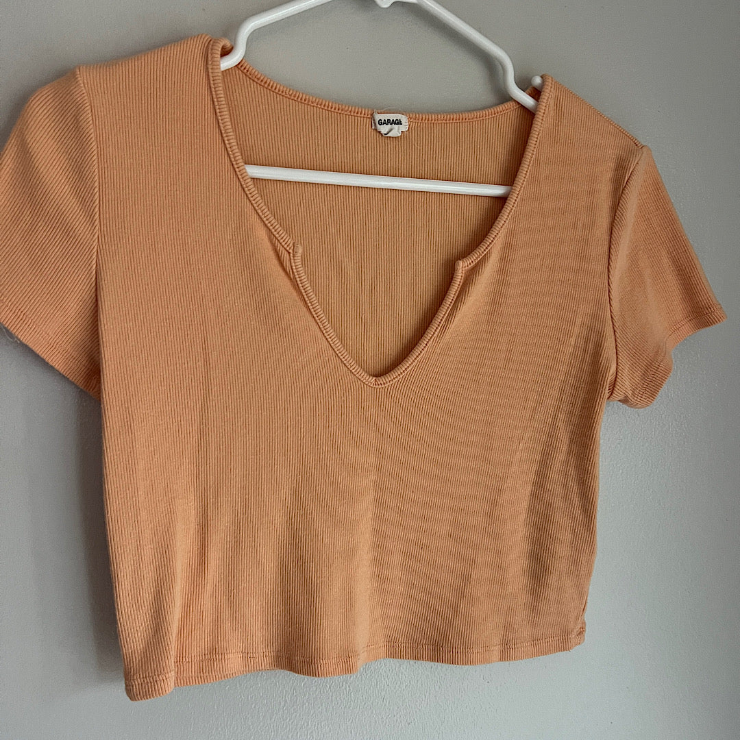 Garage Peach V Neck Stretchy Cropped Tee