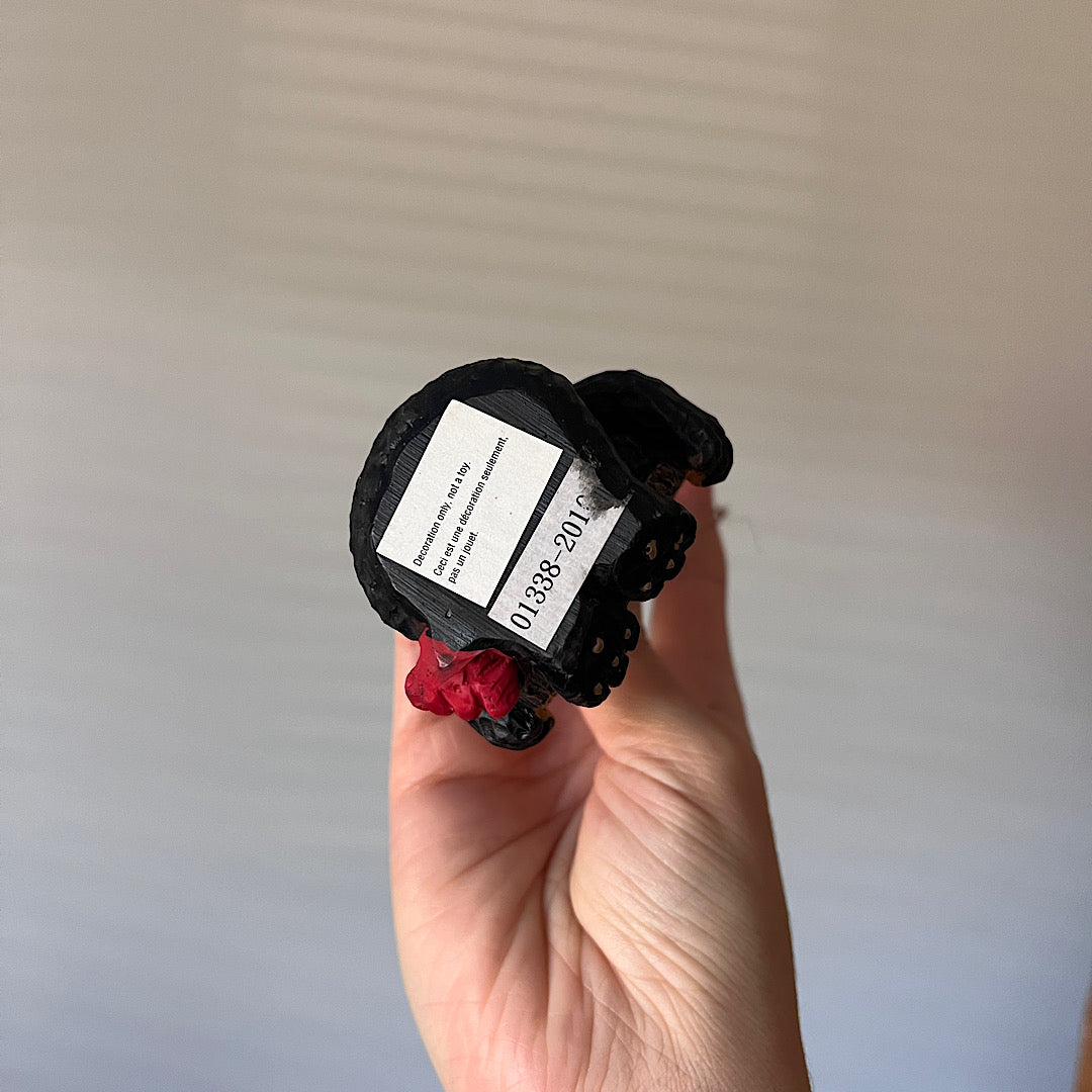 Vintage Black Bear 'Welcome' Cabin Ornament