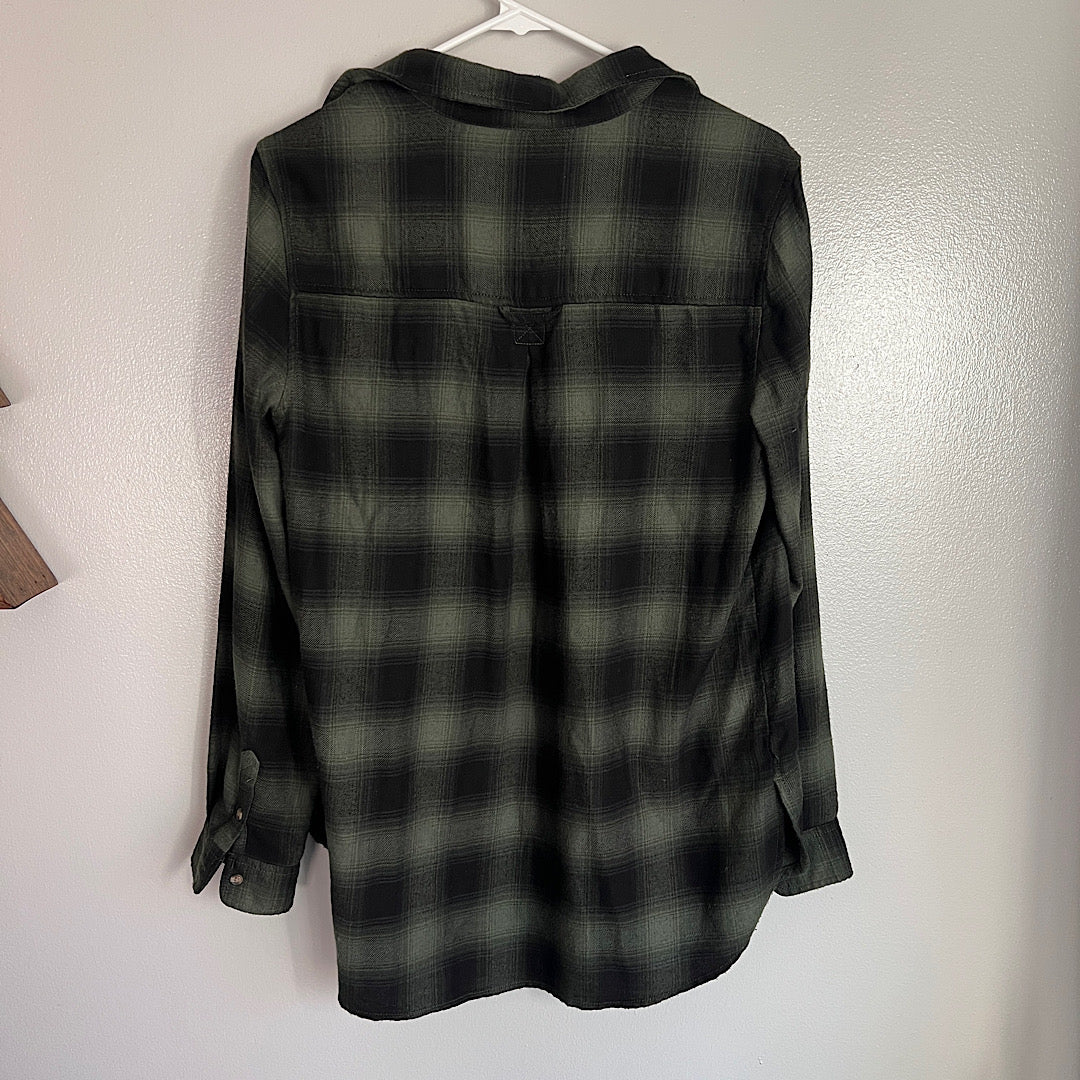 American Eagle Boyfriend Fit Lightweight Flannel Shirt