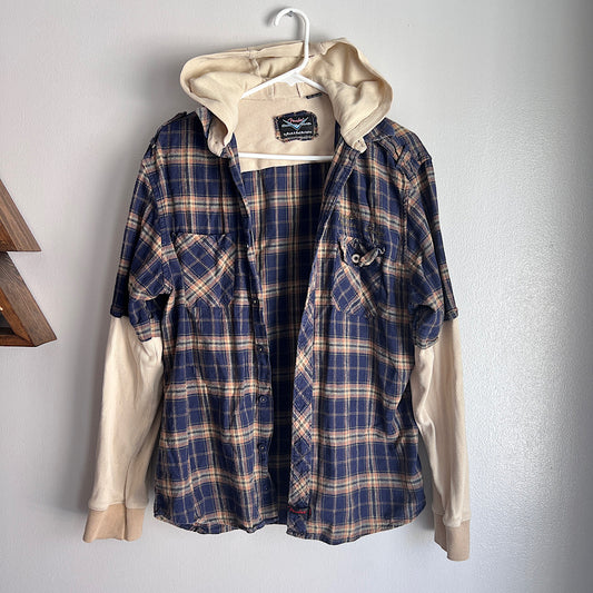 Vintage Fender Flannel Hoodie w/ Long Sleeve