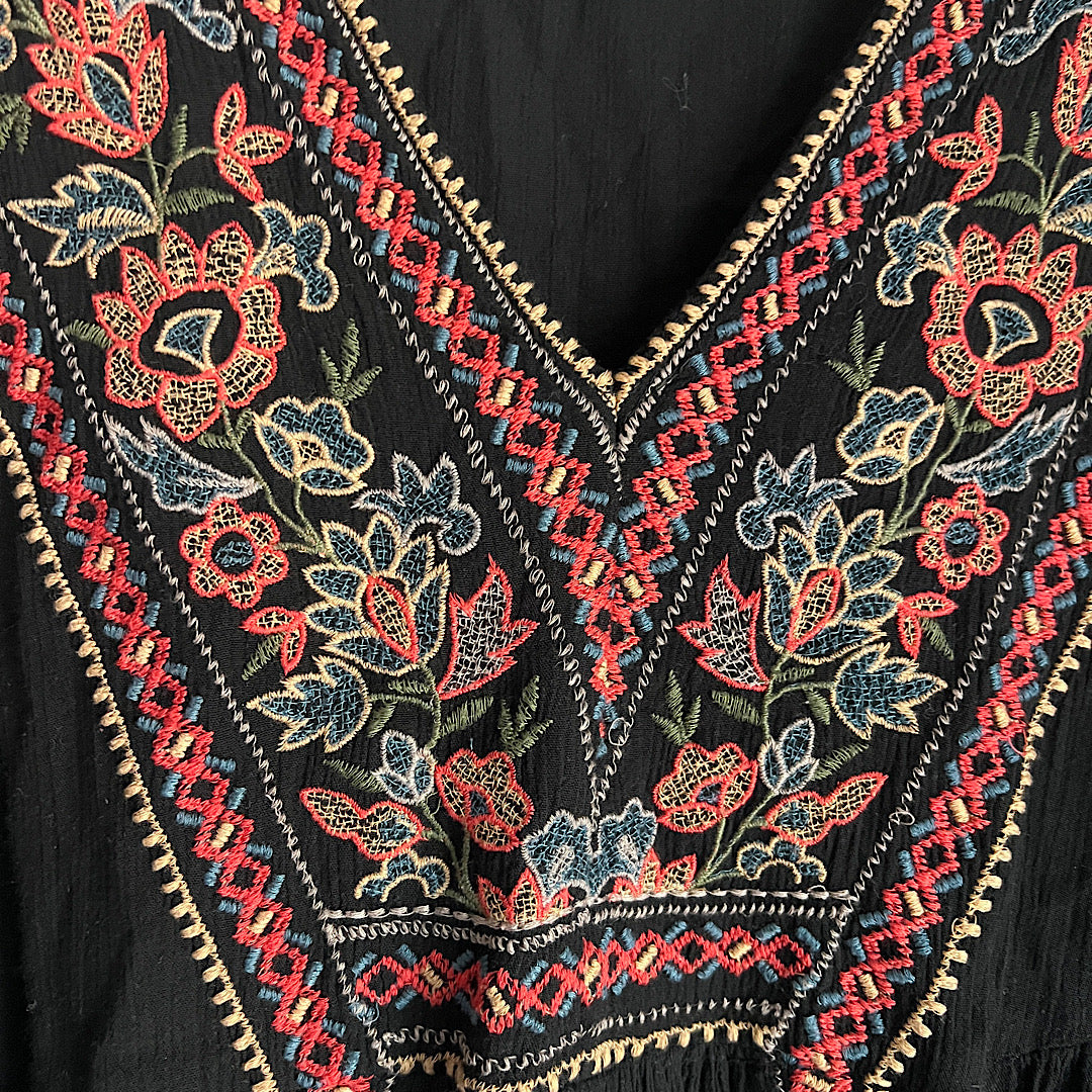 American Eagle Floral Embroidered Top