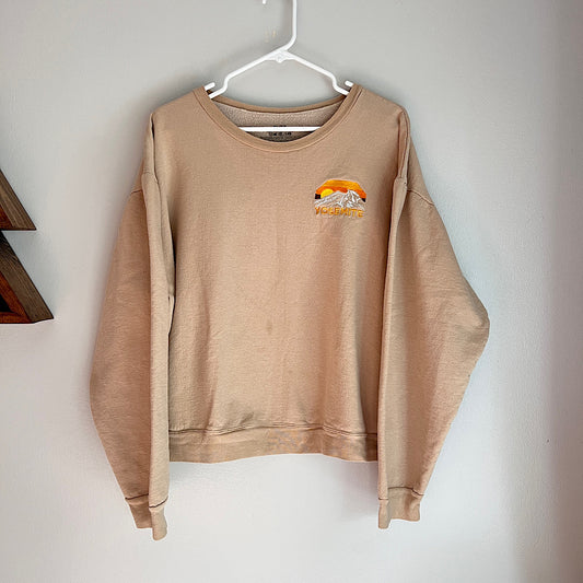 Yosemite Embroidered Cropped Crewneck