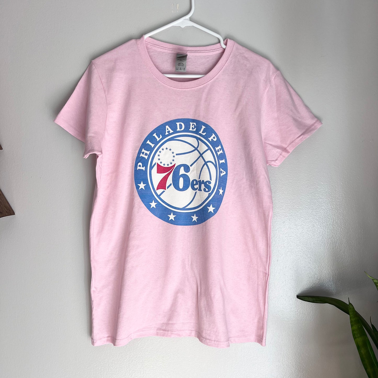 Vintage Philadephia 76ers Logo Tee T-Shirt